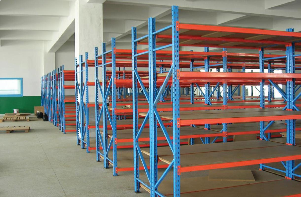 Medium Duty Racking Services in Dubai UAE | Creative Display